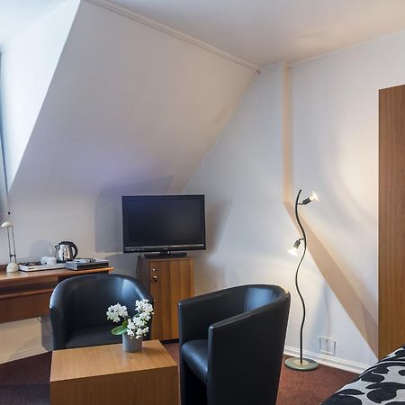 Hostellerie Lou Pahou Ронсе Экстерьер фото