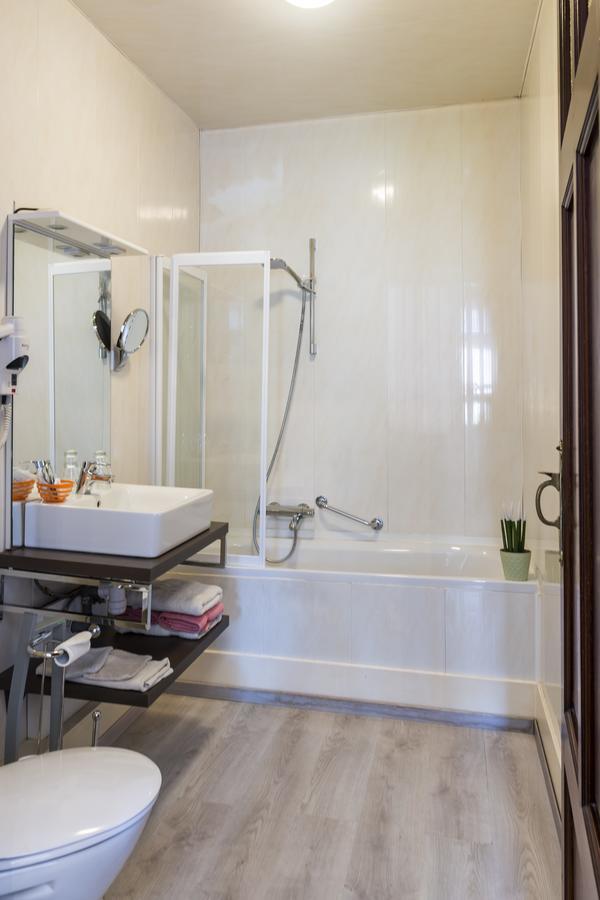 Hostellerie Lou Pahou Ронсе Экстерьер фото
